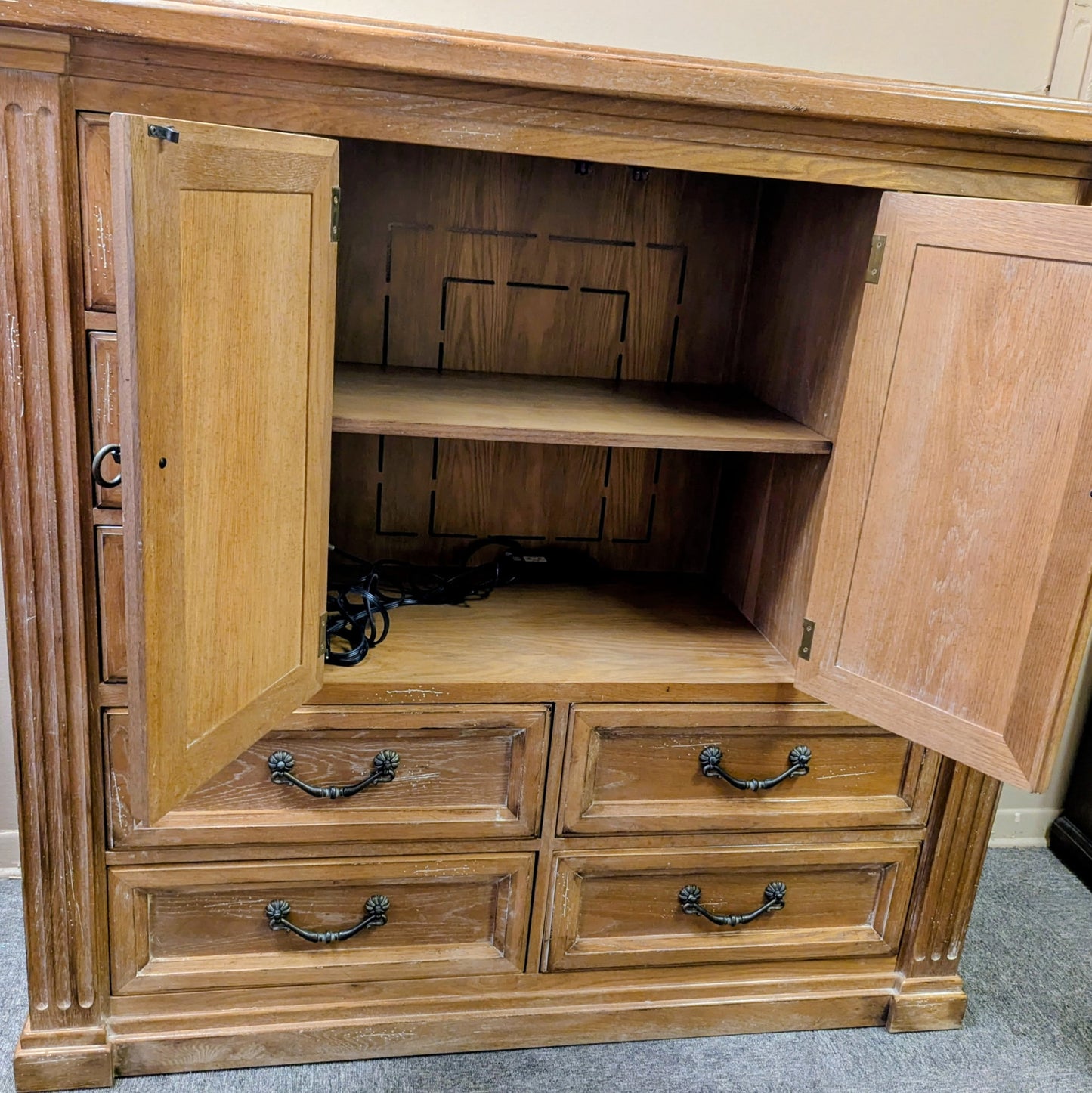 DREXEL CHEST