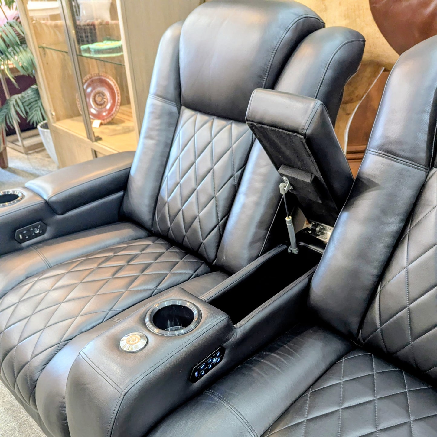 VALENCIA LOVESEAT