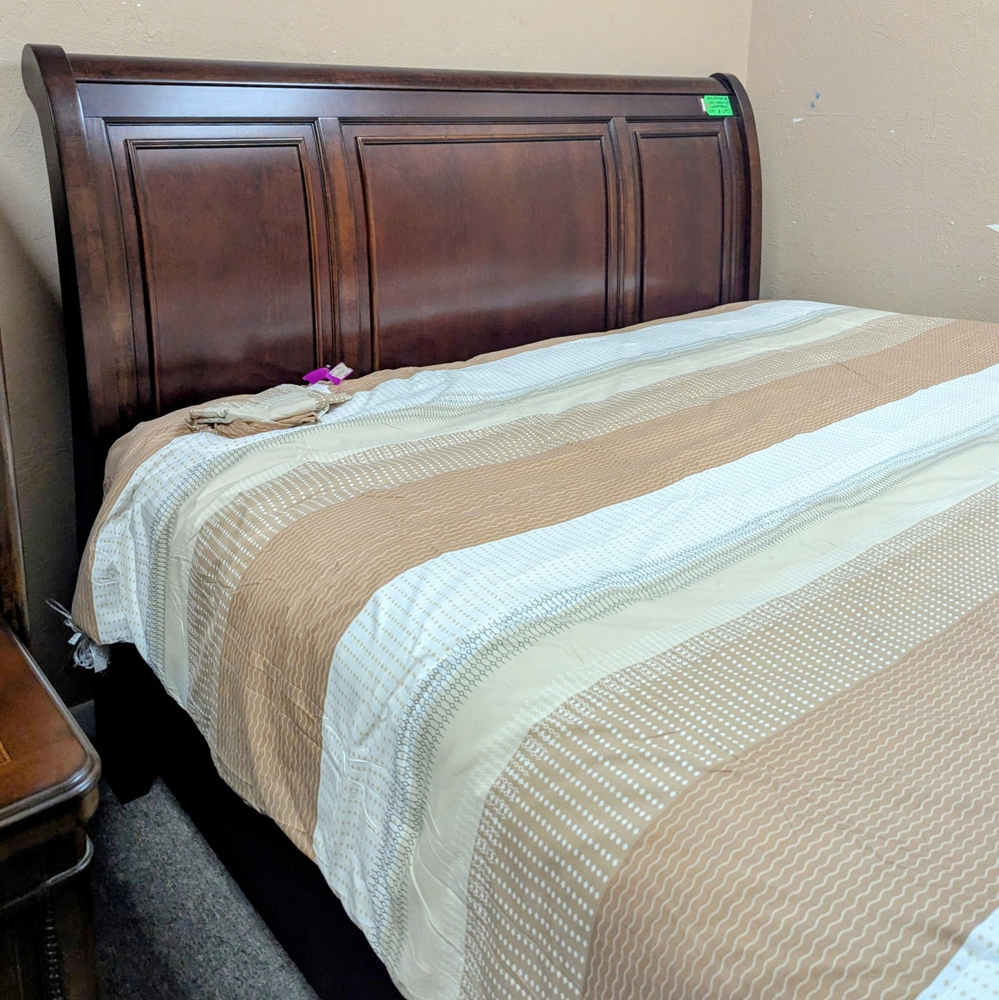 ASHLEY BEDROOM SET