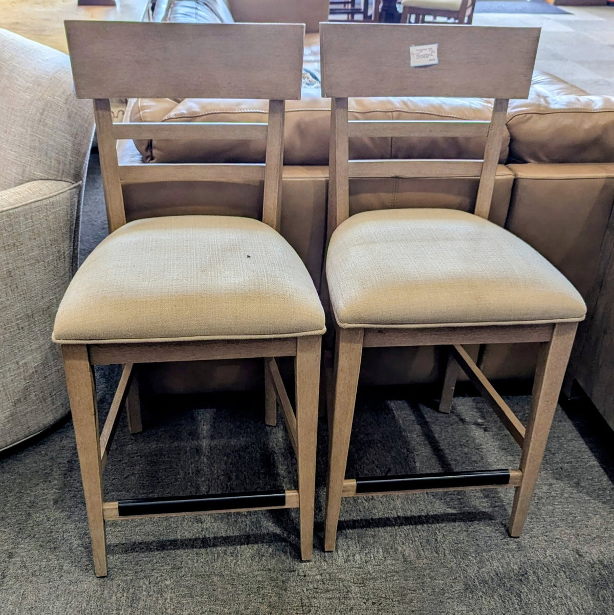 KINCAID BAR STOOLS