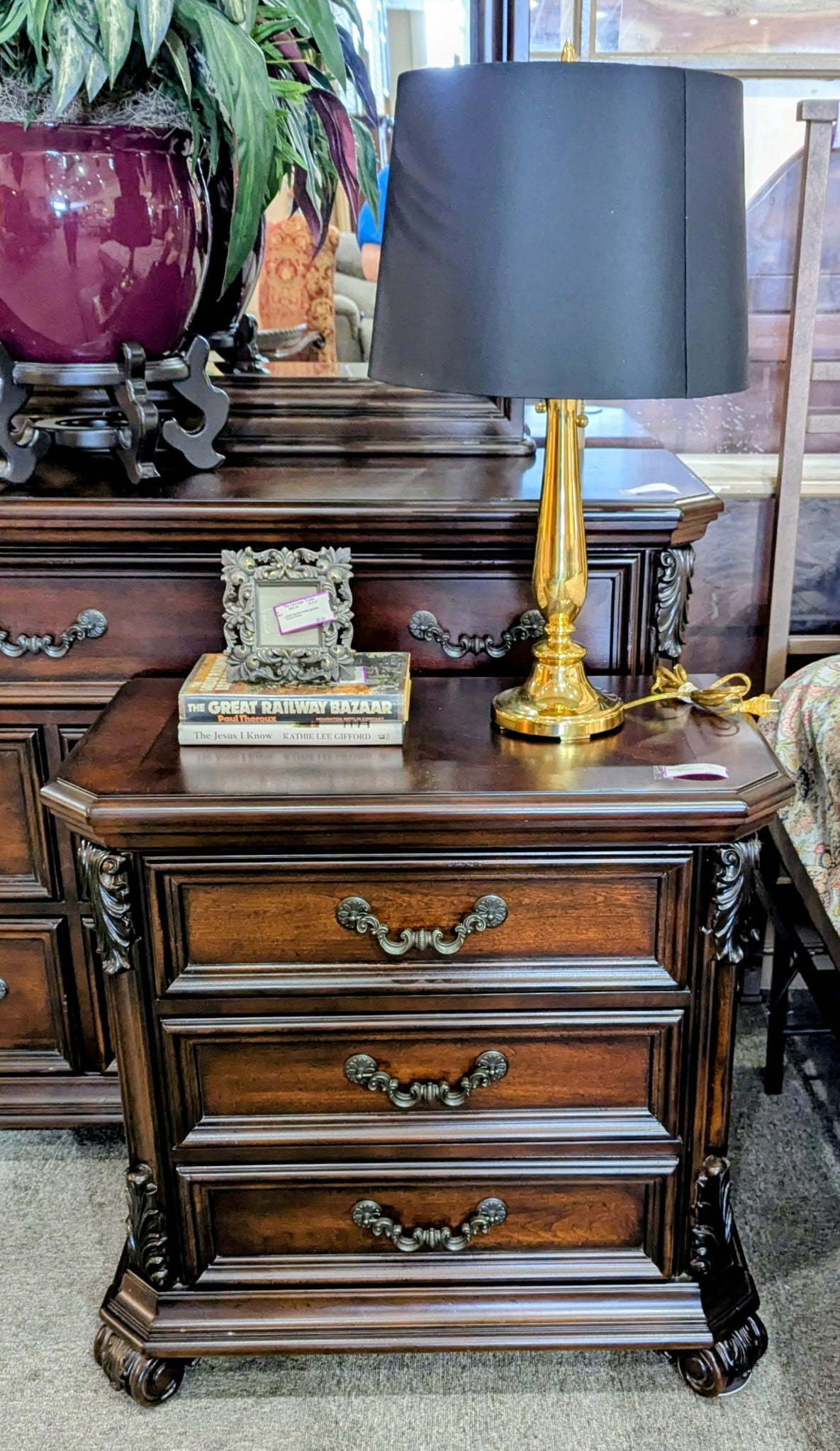 LIBERTY NIGHTSTAND