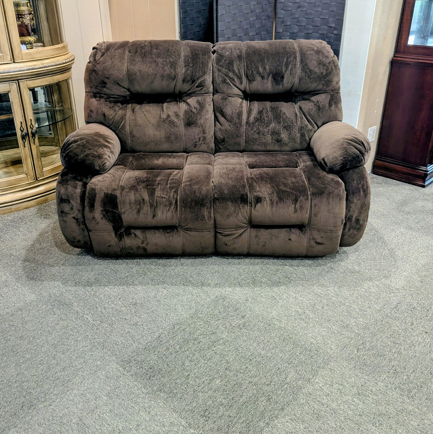 LOVESEAT