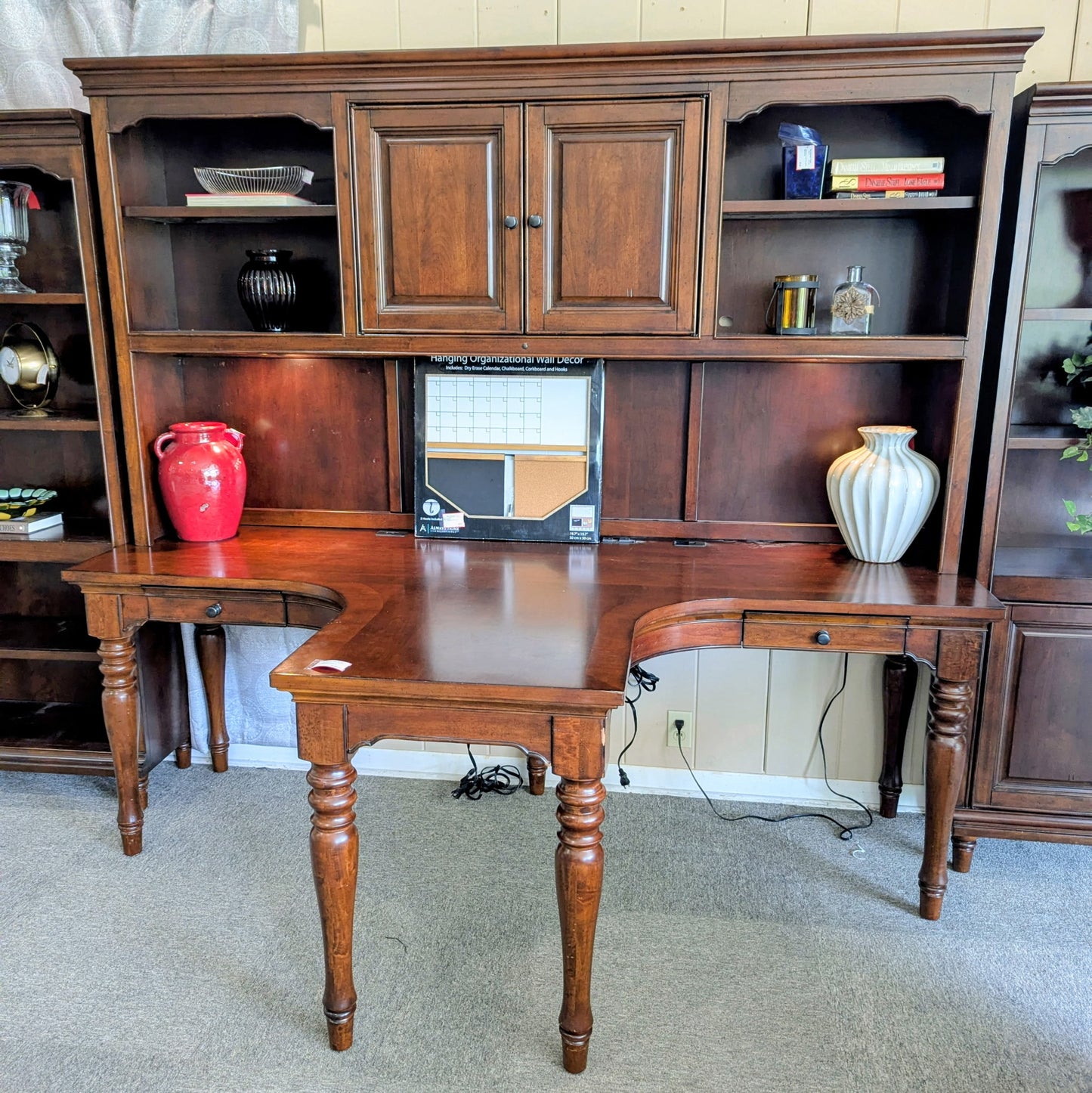 DESK UNIT