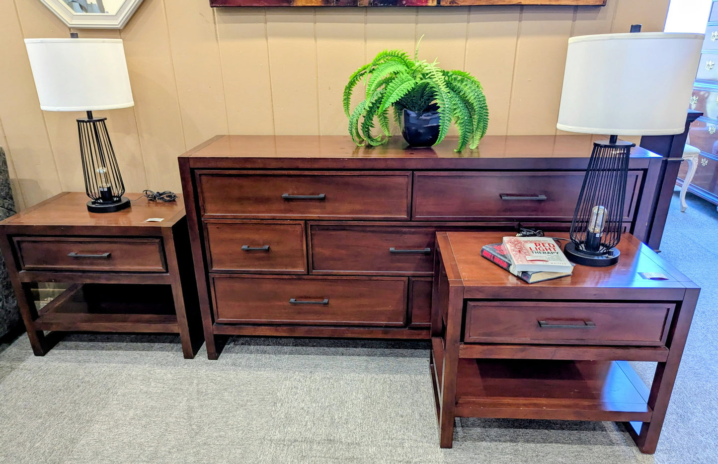 BEDROOM SET