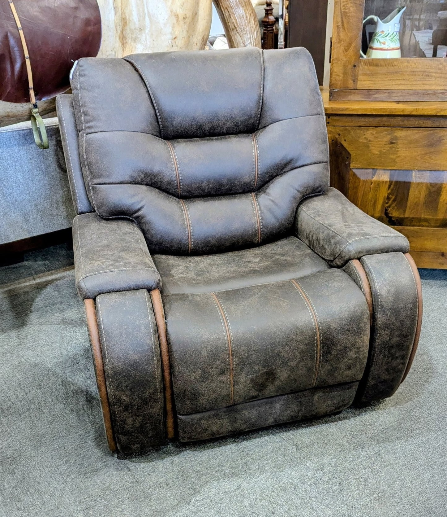 RTG RECLINER