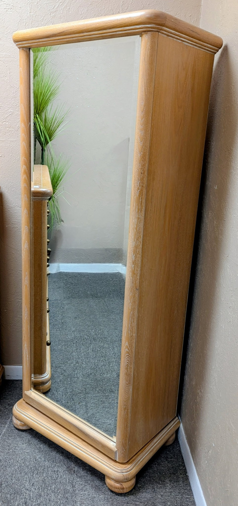 Arbek ARMOIRE