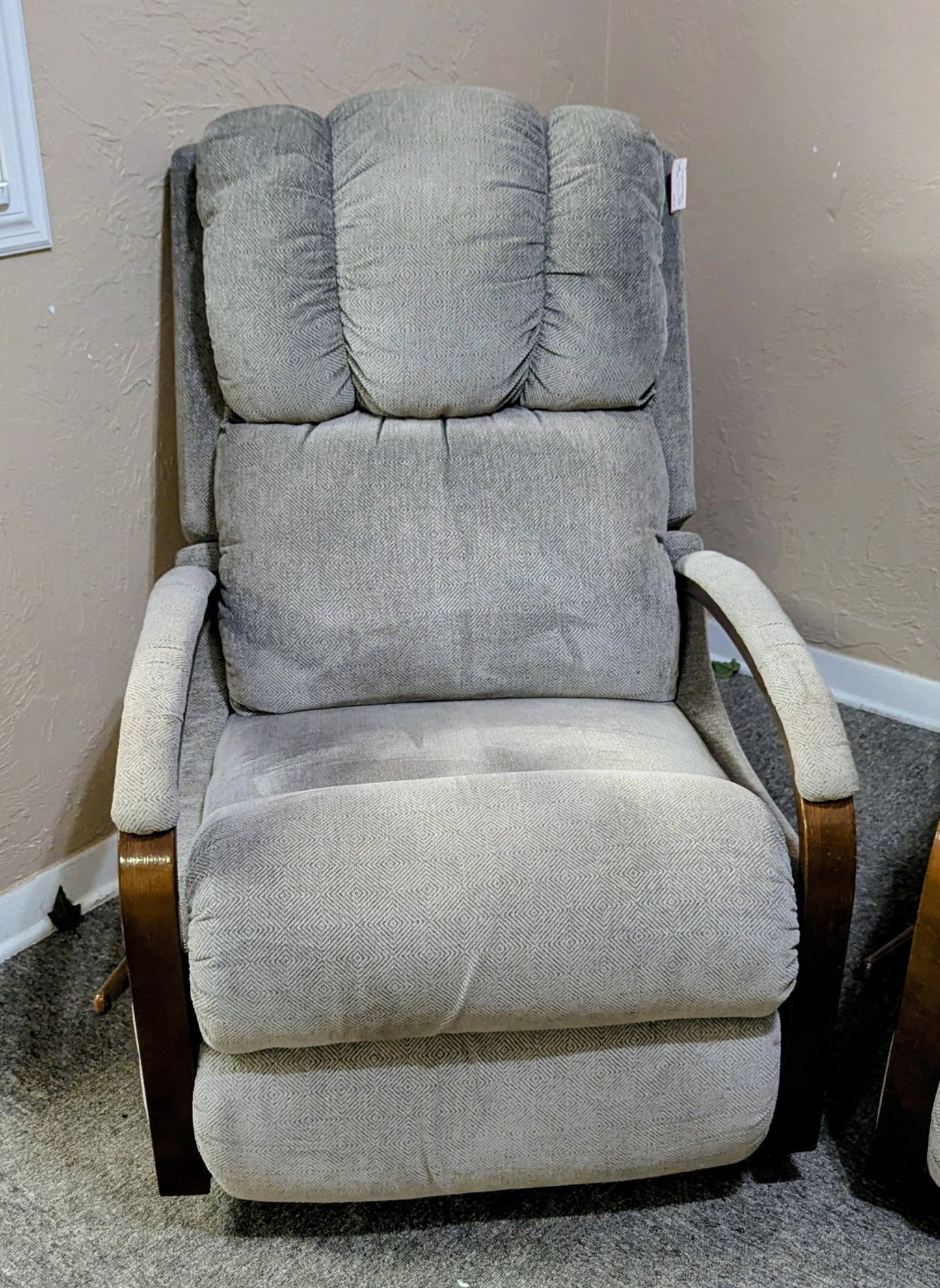 RECLINER