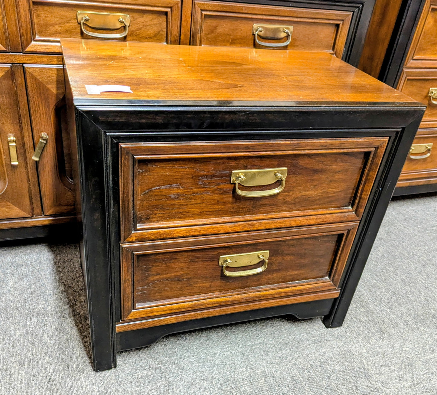 THOMASVILLE NIGHTSTAND