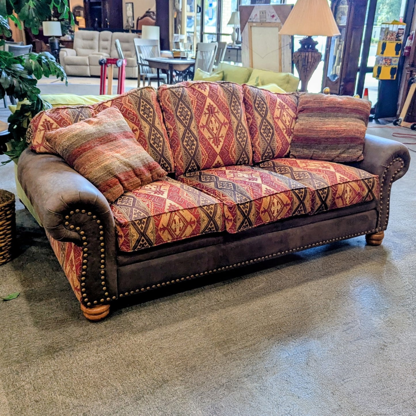 MARSHFIELD SOFA