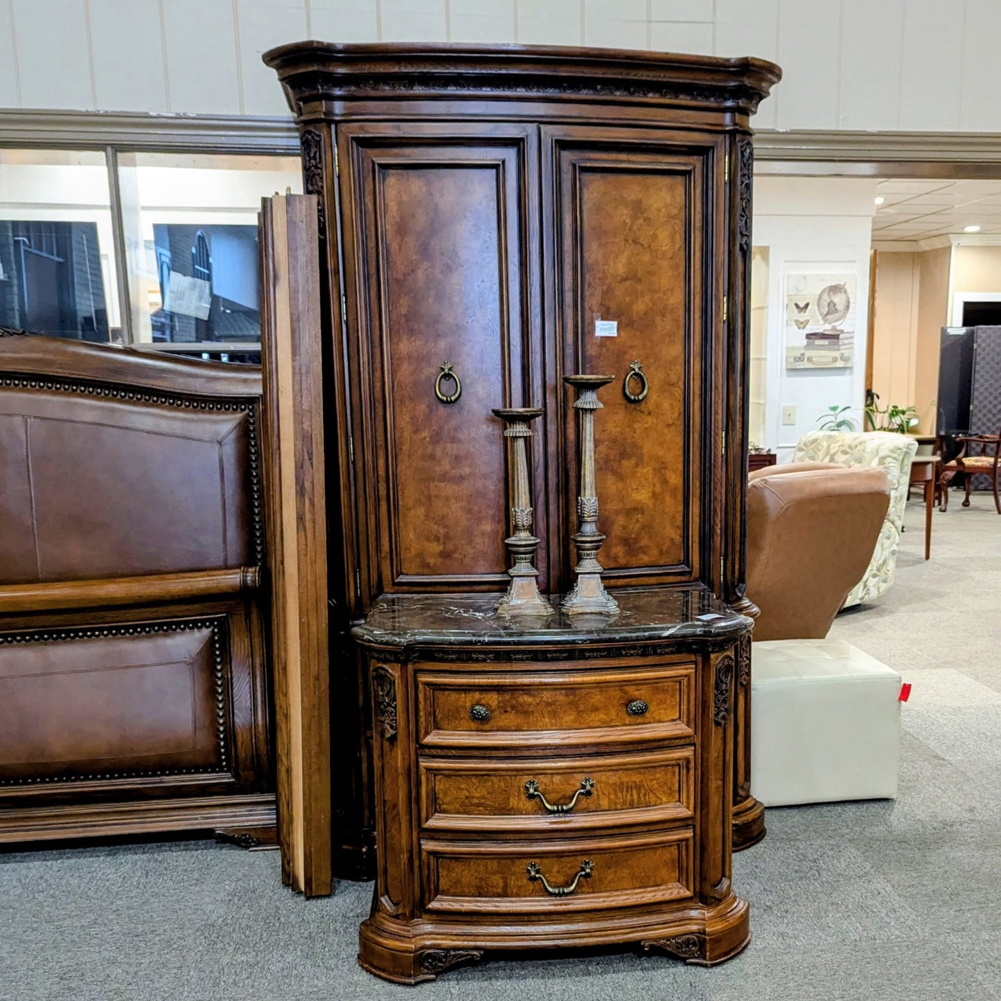 BEDROOM SET
