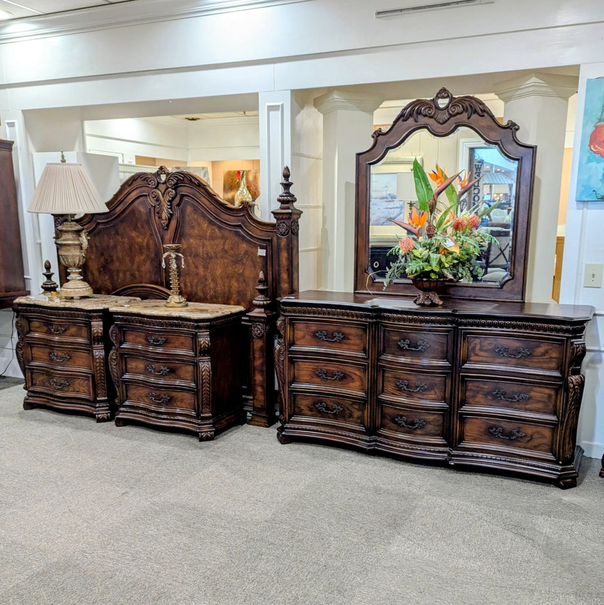 BEDROOM SET