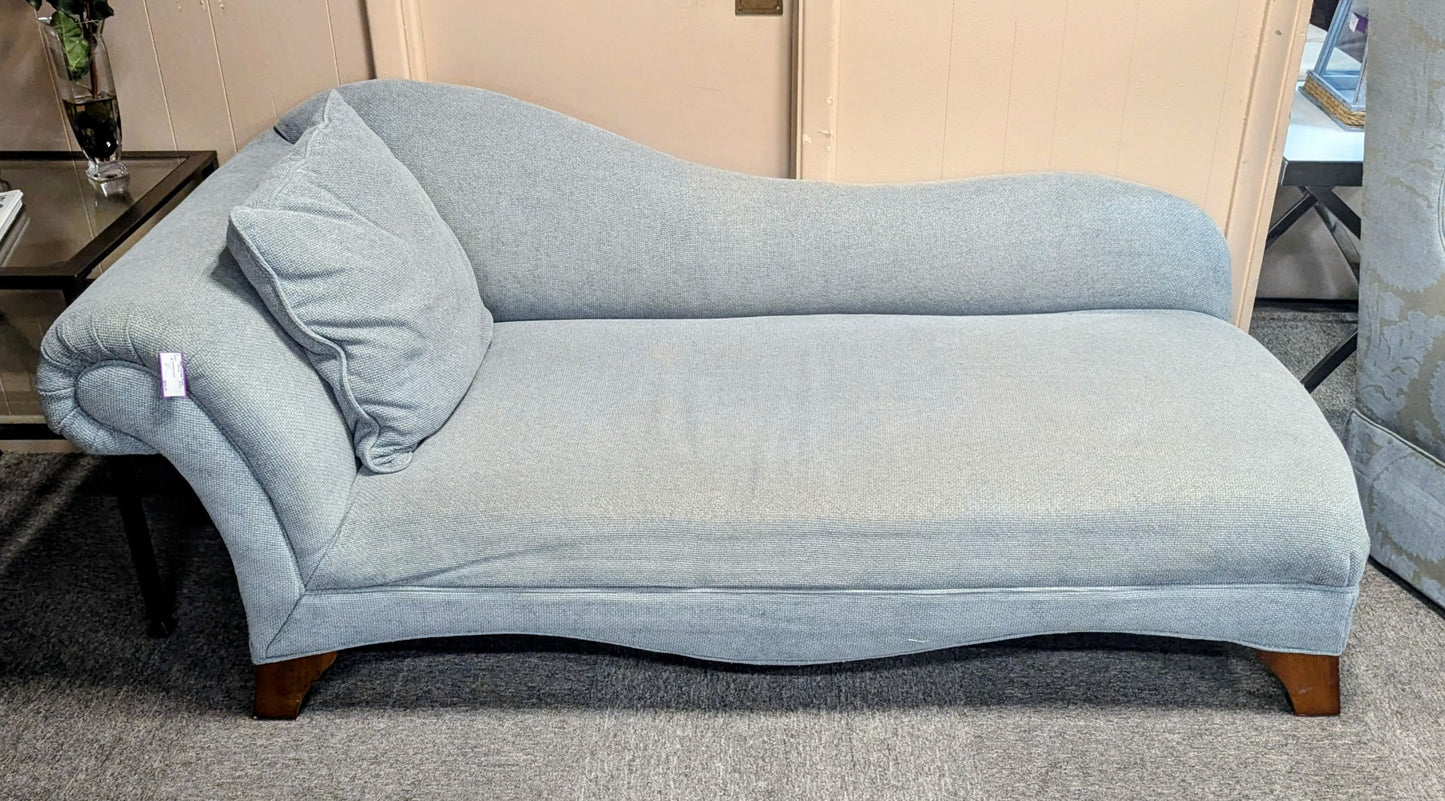 CHAISE