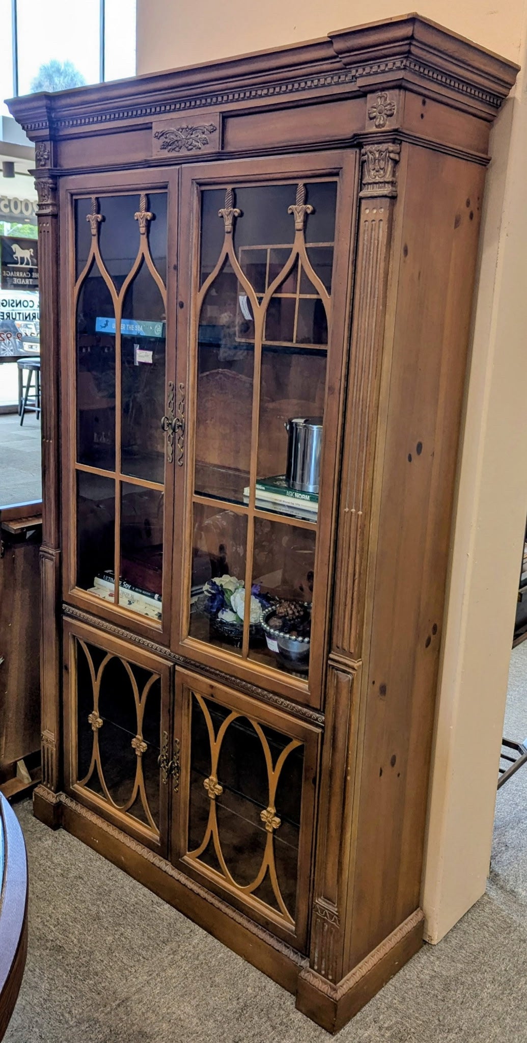 BERNHARDT CHINA HUTCH