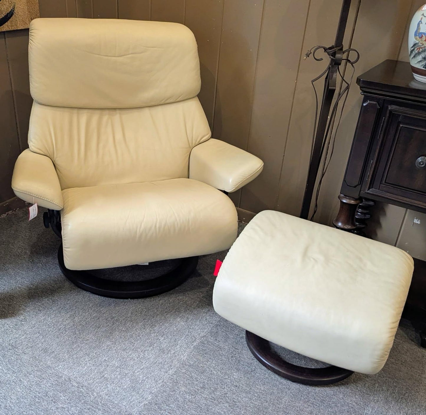 STRESSLESS CHAIR