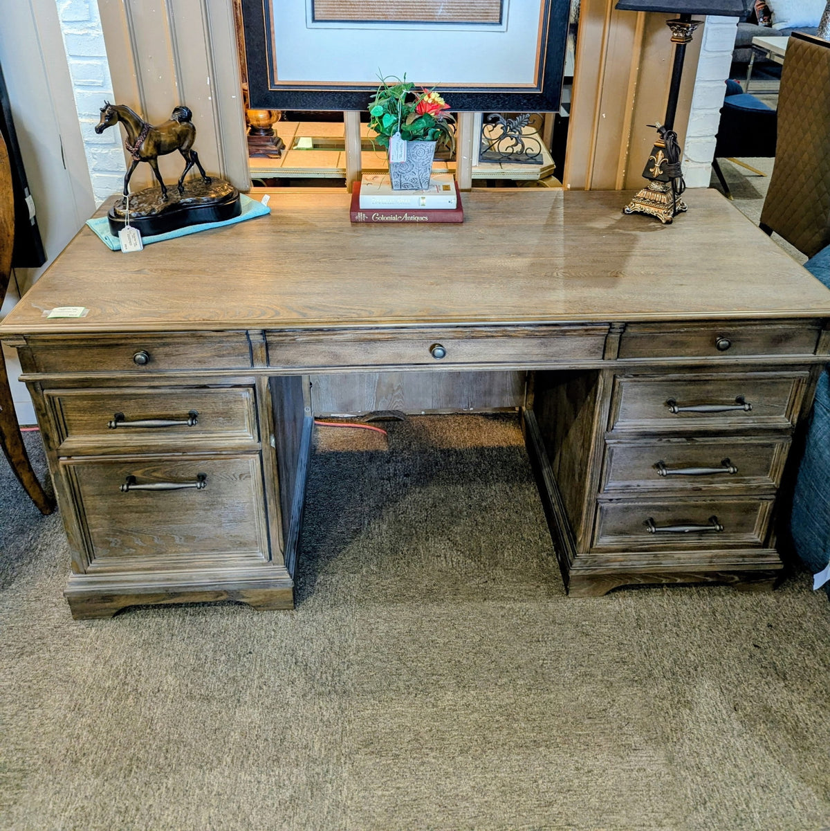 DESK