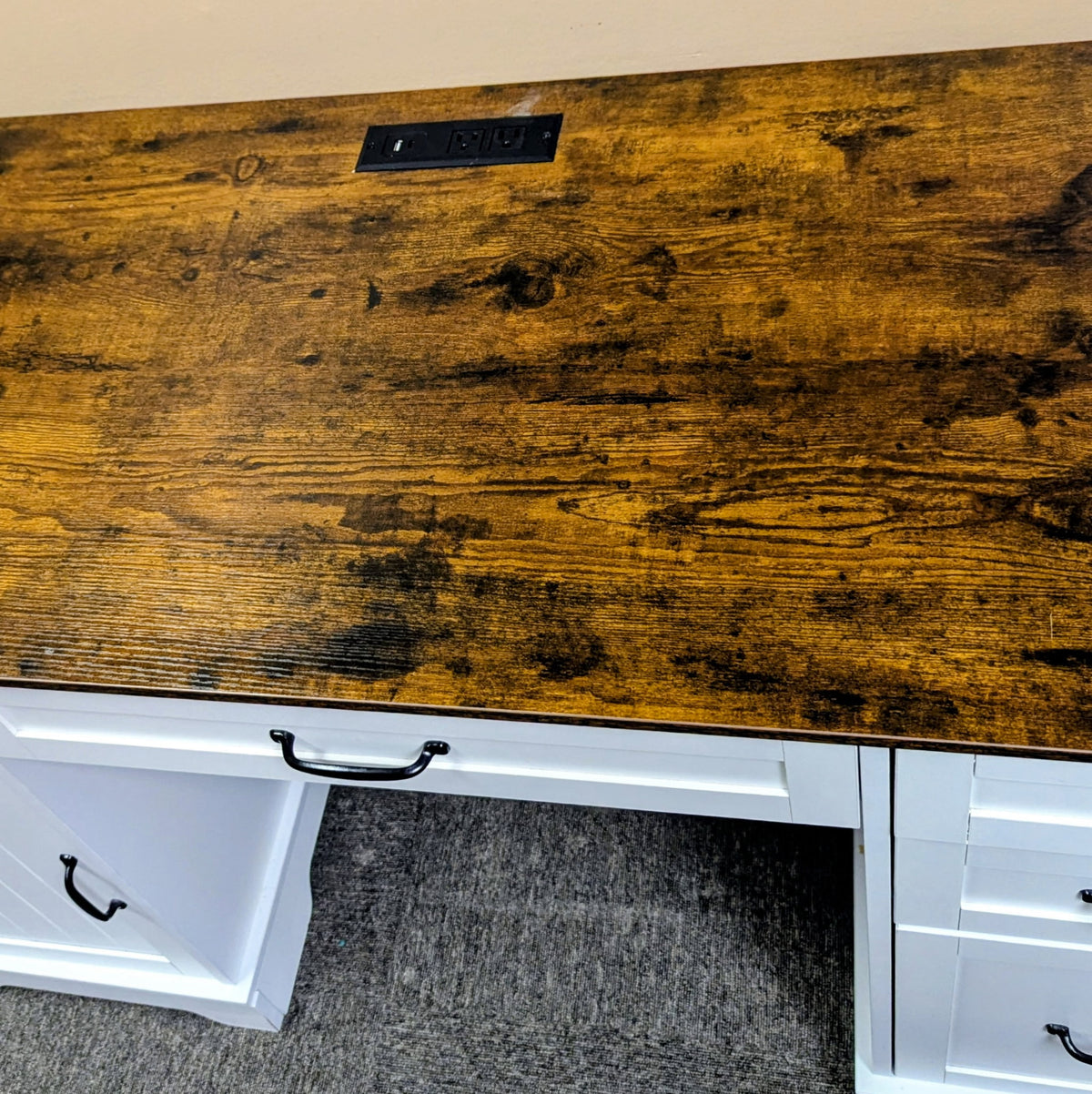 DESK