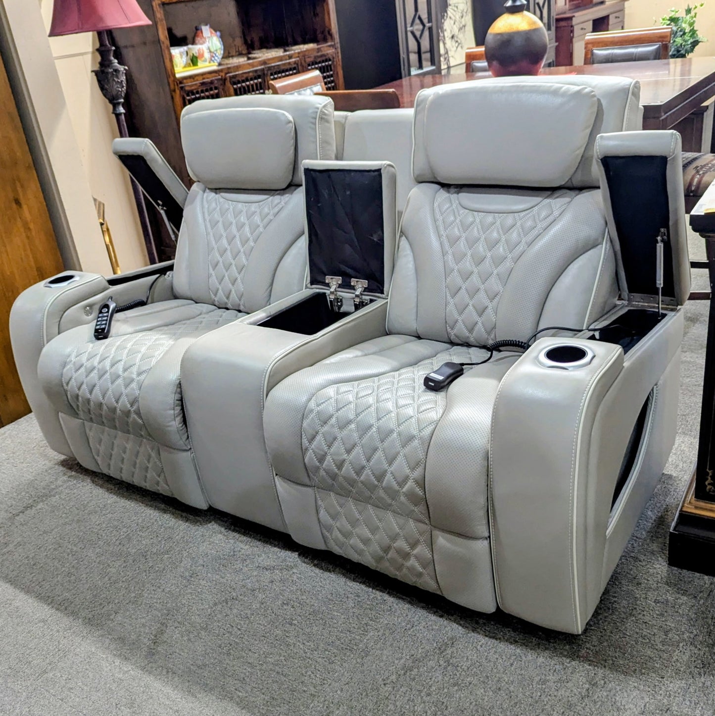 LOVESEAT