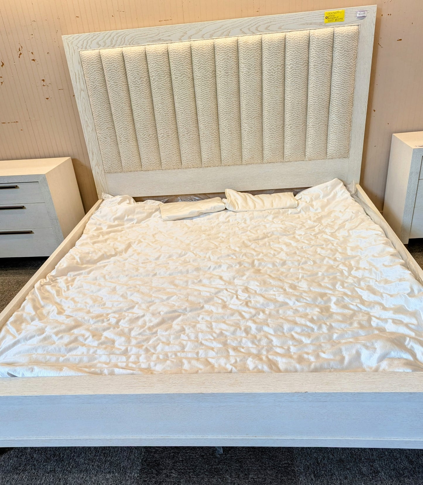 LEXINGTON BEDROOM SET