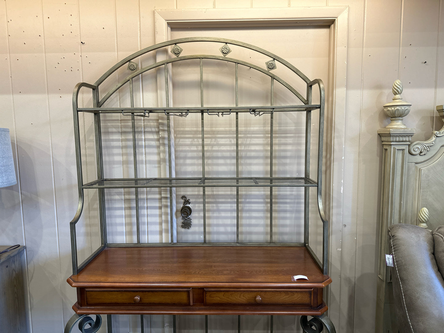BAKERS RACK