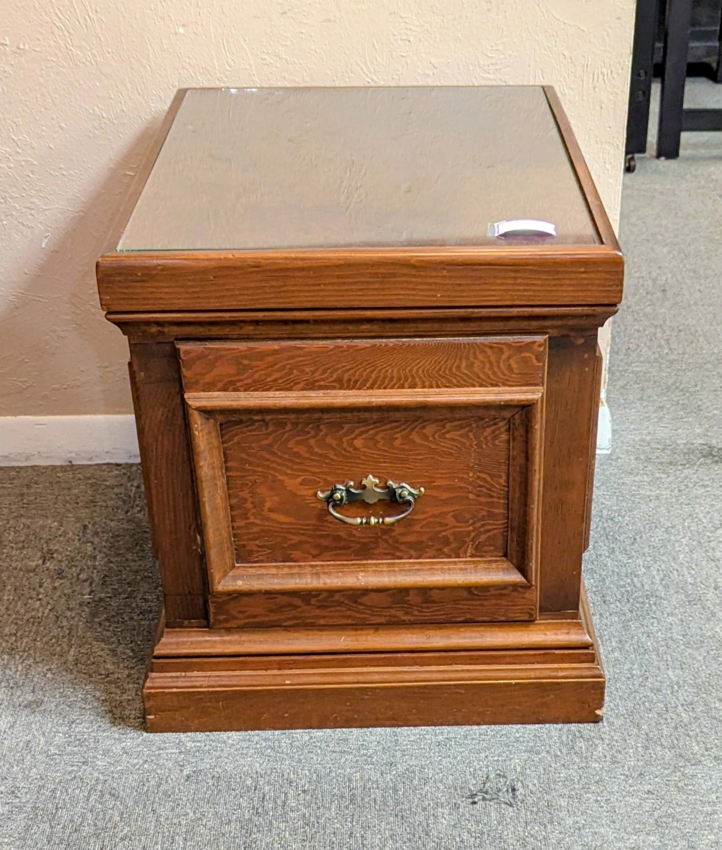 FILE CABINET