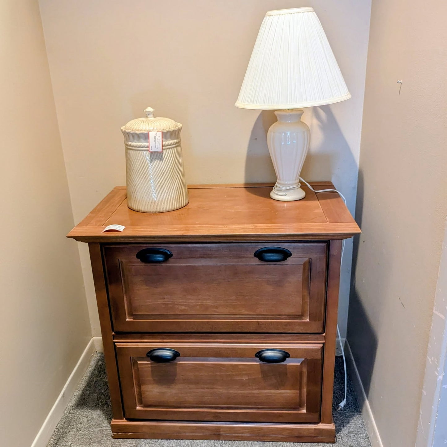 FILE CABINET
