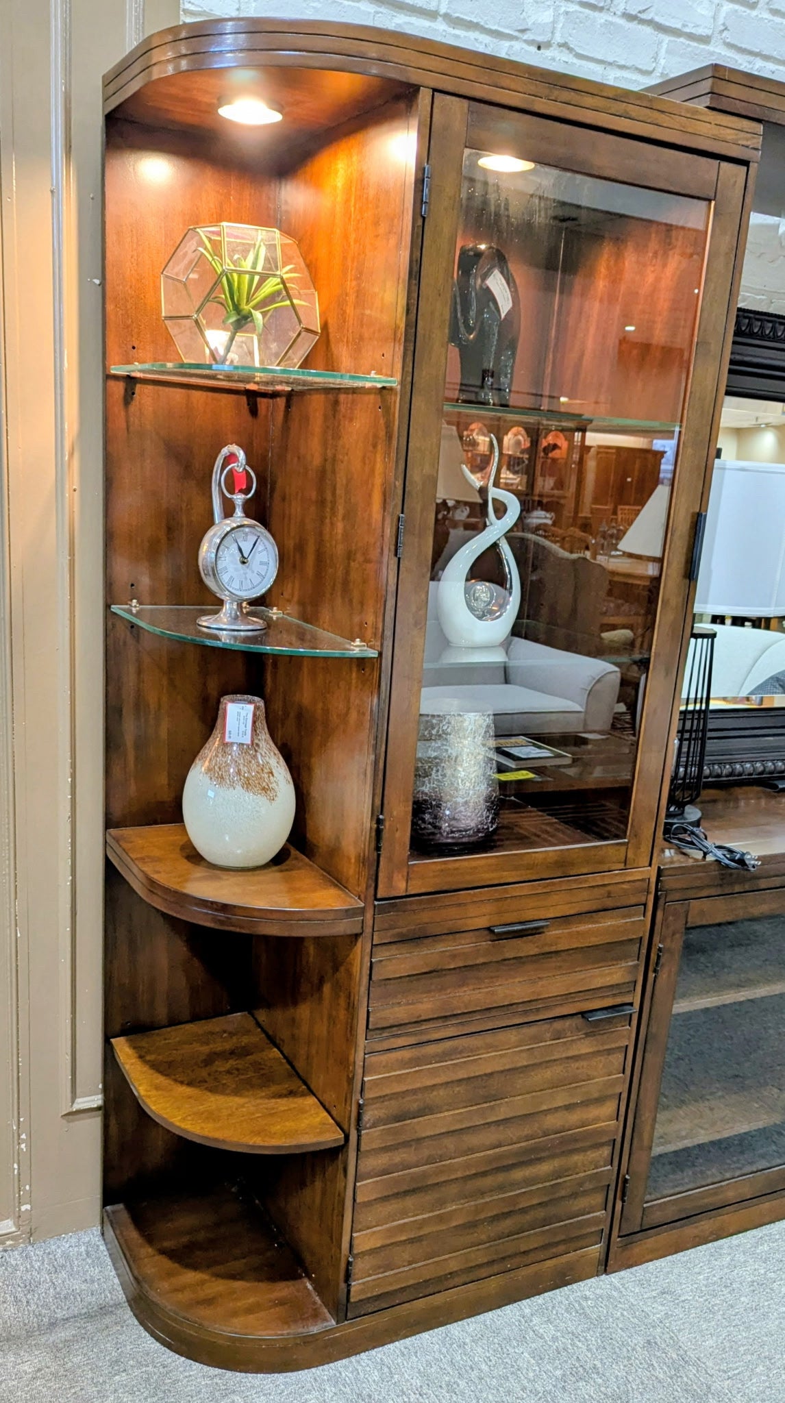 WHALEN FURNITURE ENT. CENTER