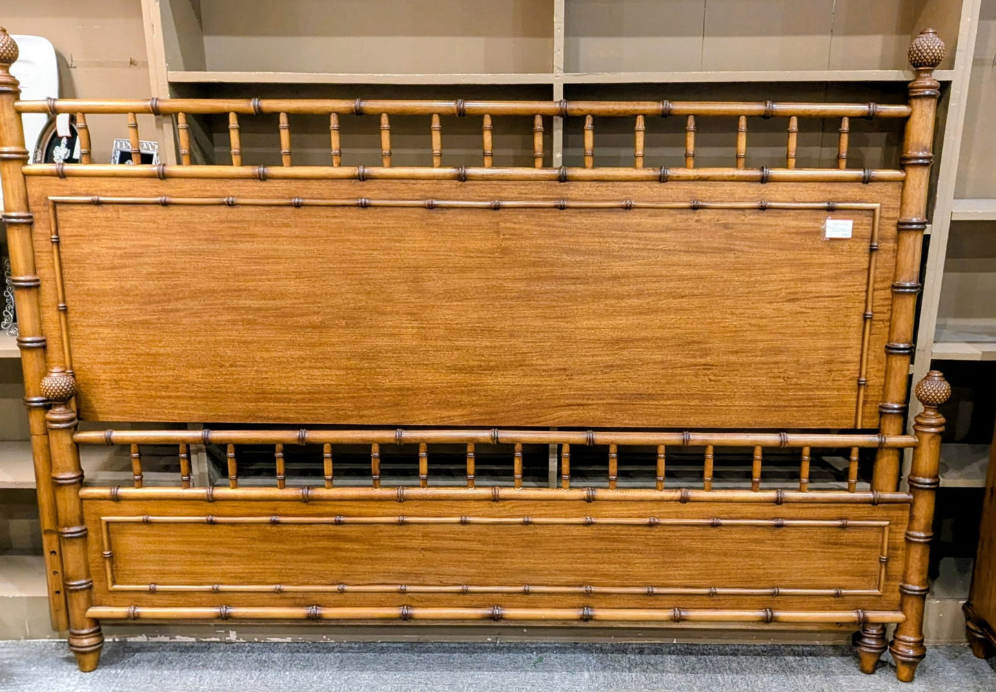 BEDROOM SET