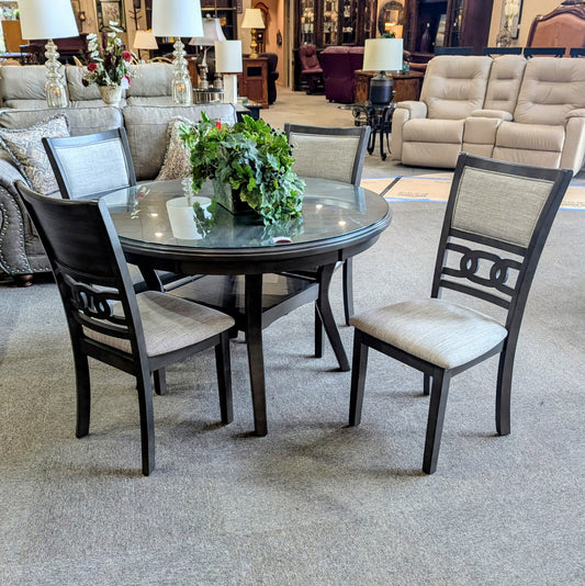 NEW CLASSIC DINING