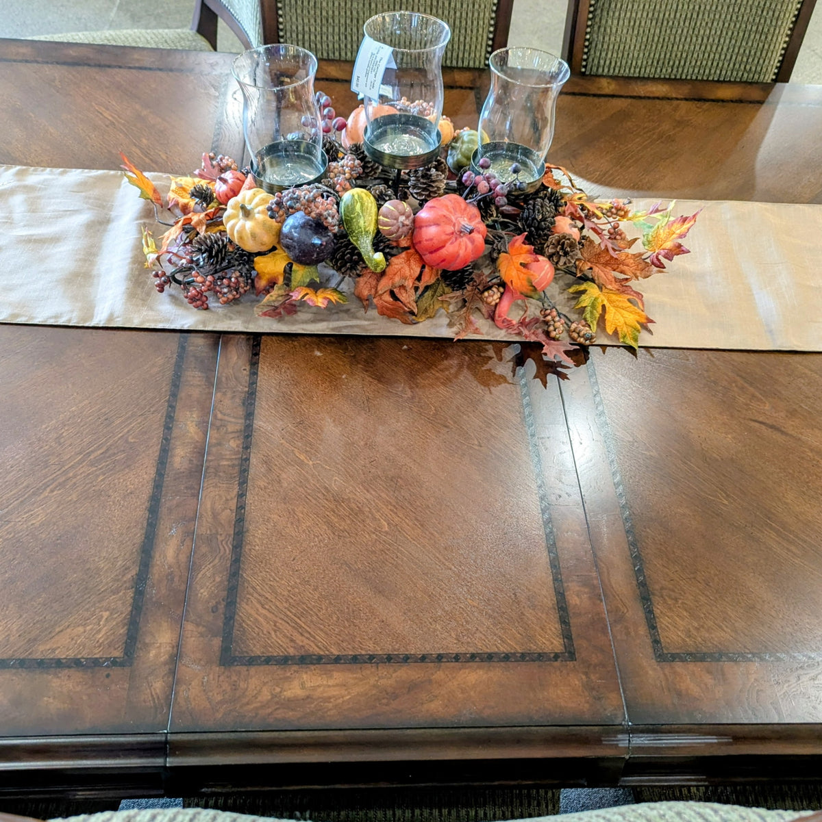 ASHLEY DINING