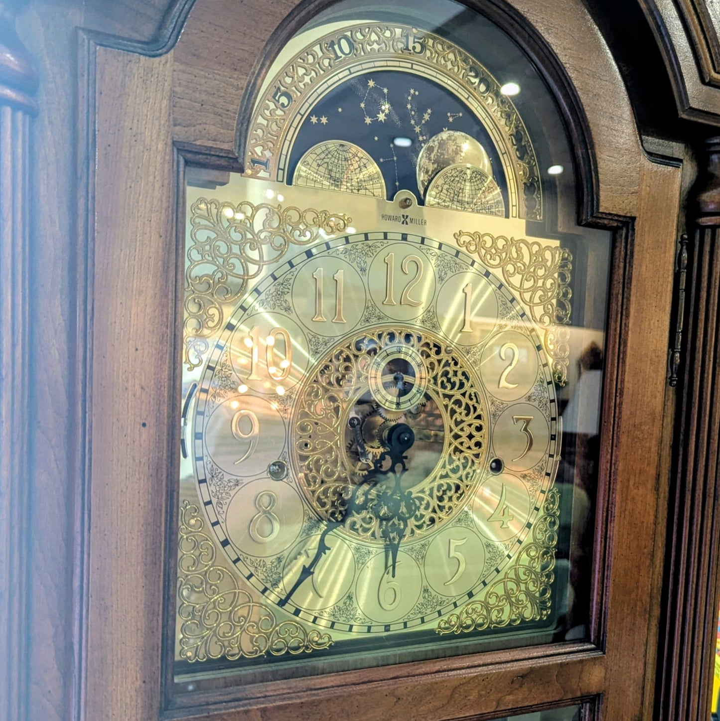 HOWARD MILLER CLOCK