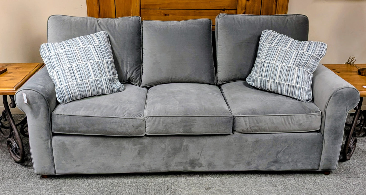 HAVERTY'S SOFA
