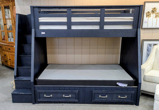BUNK BED