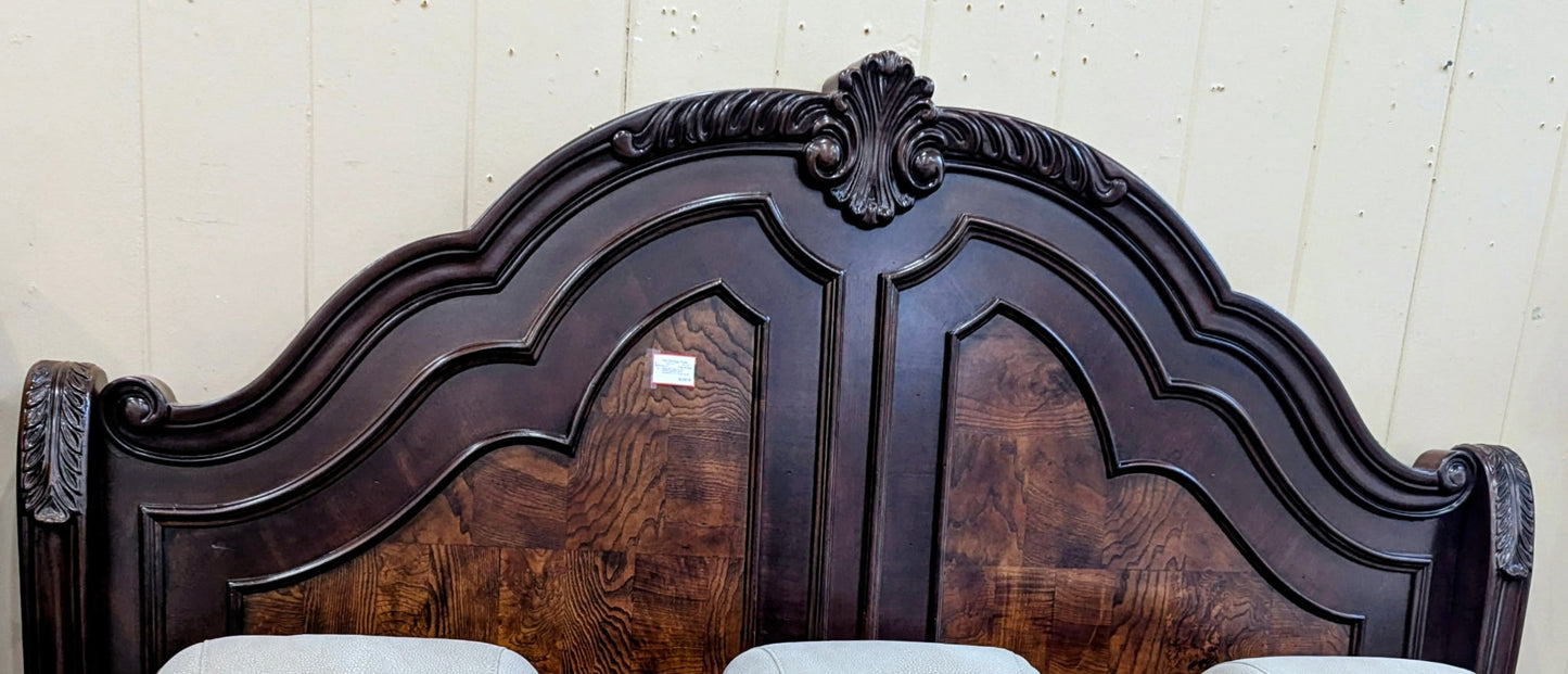 HOME MERIDIAN BEDROOM SET