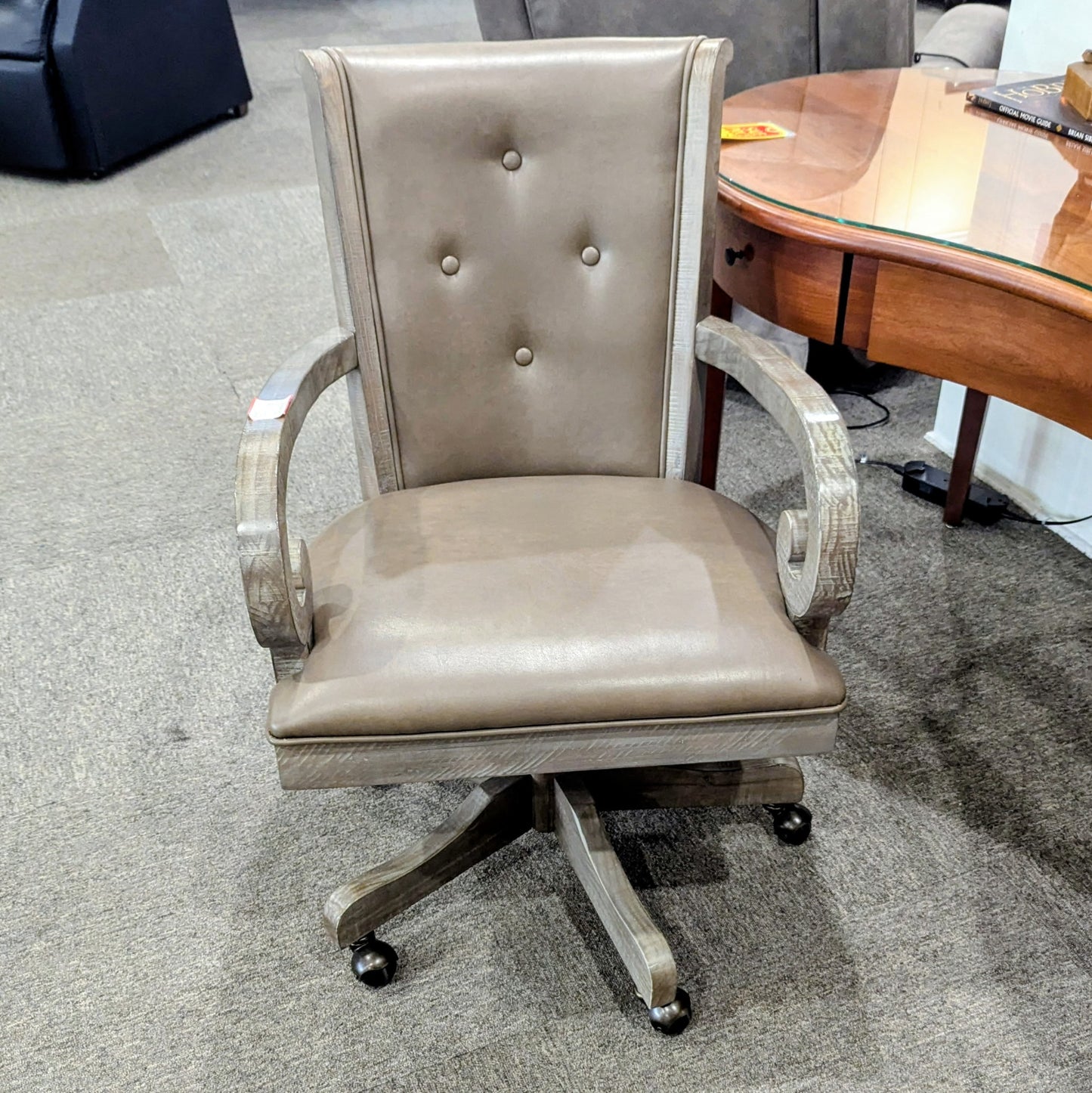 OFFICE CHAIR