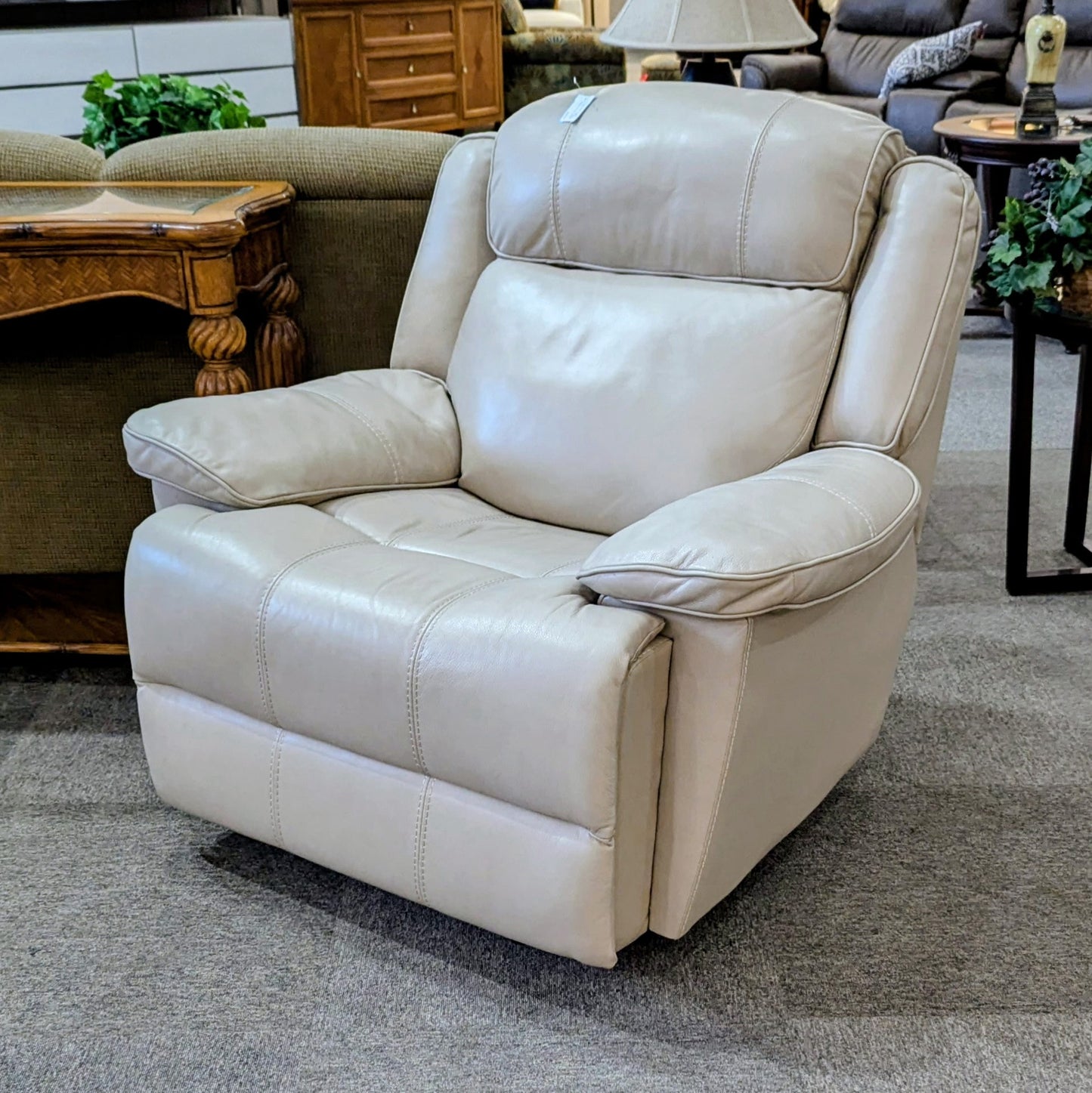 RECLINER