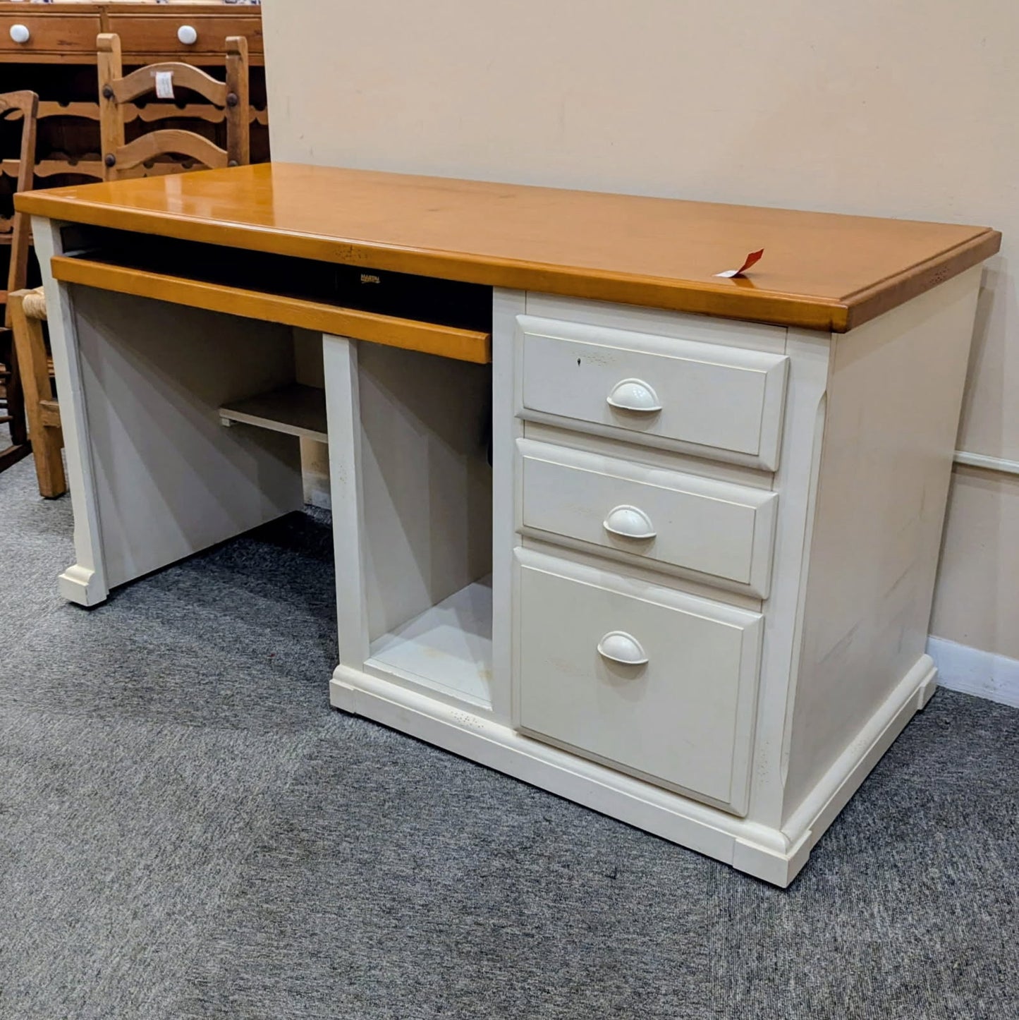 DESK