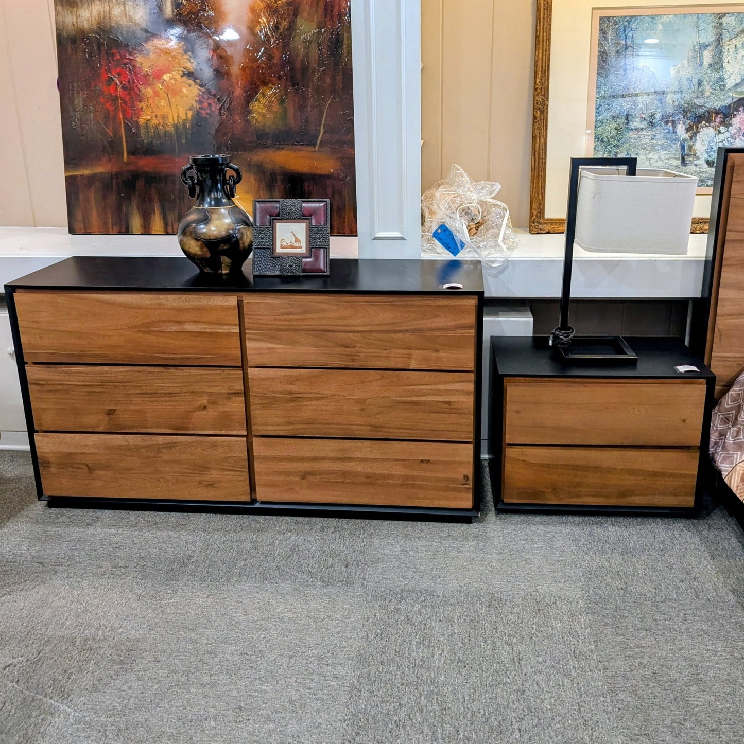 BEDROOM SET