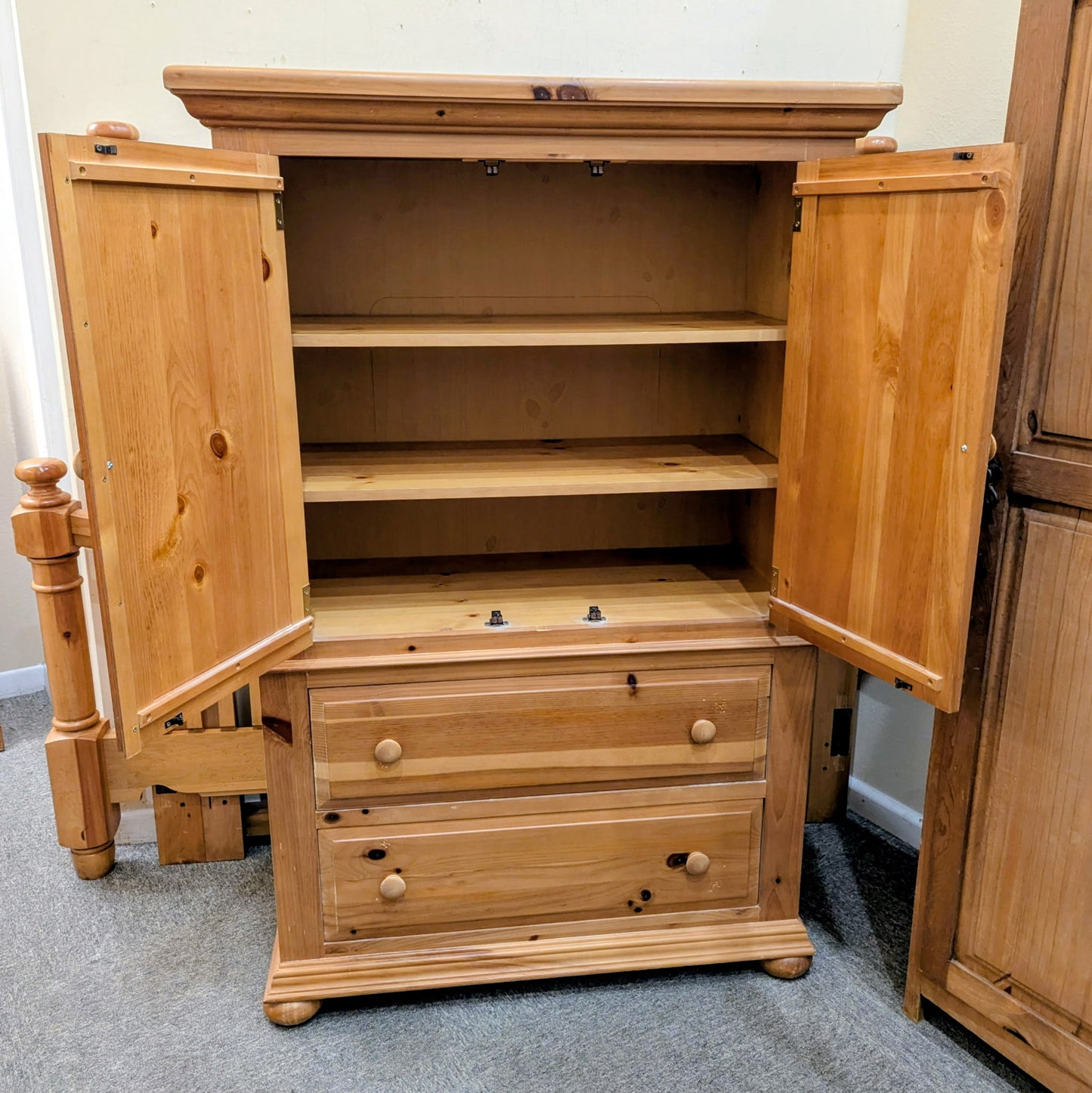 BROYHILL ARMOIRE