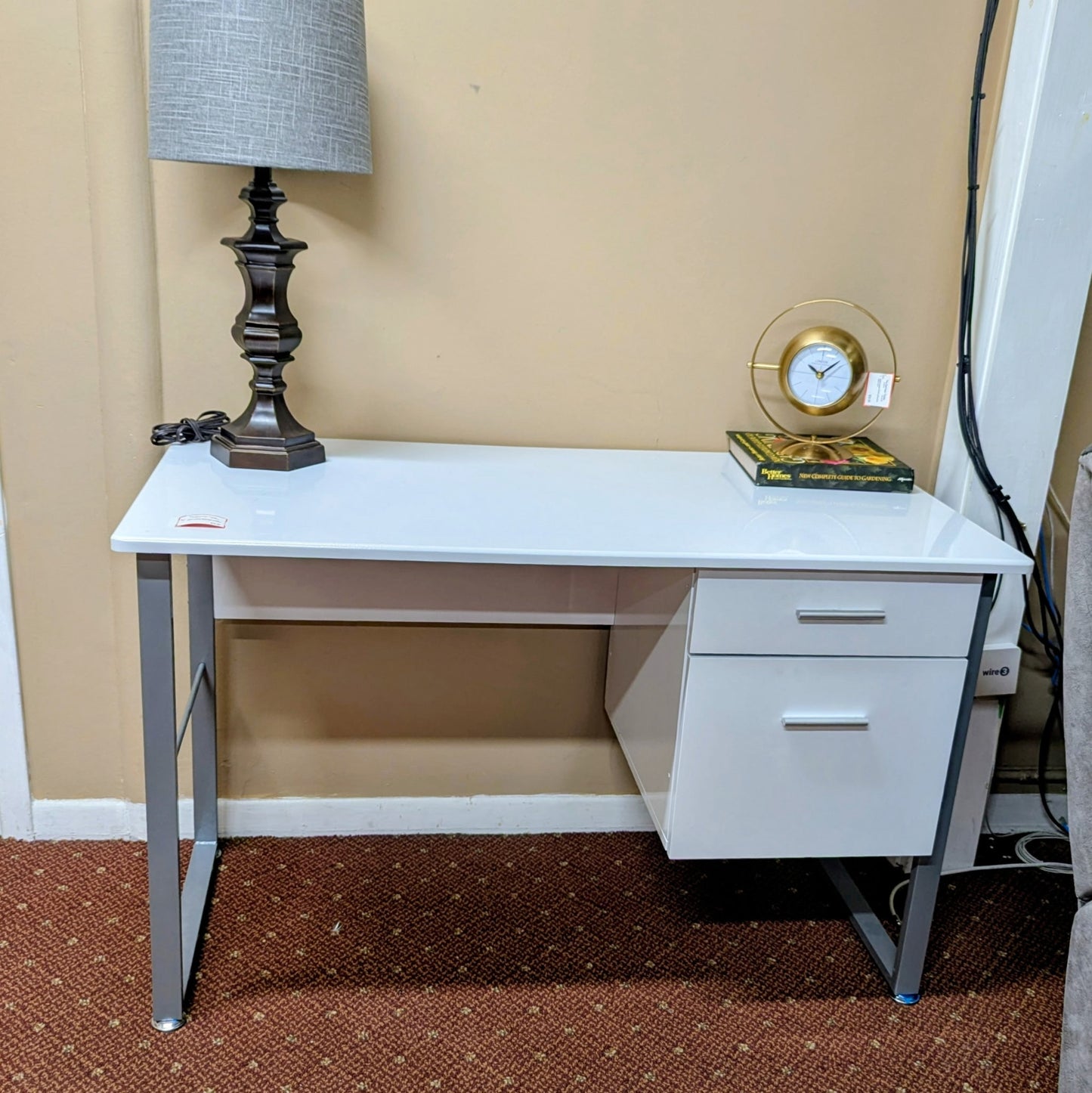 DESK