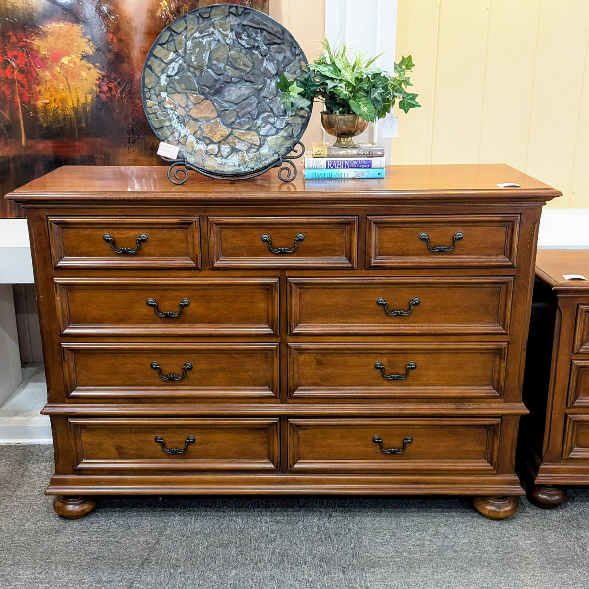 HOOKER DRESSER