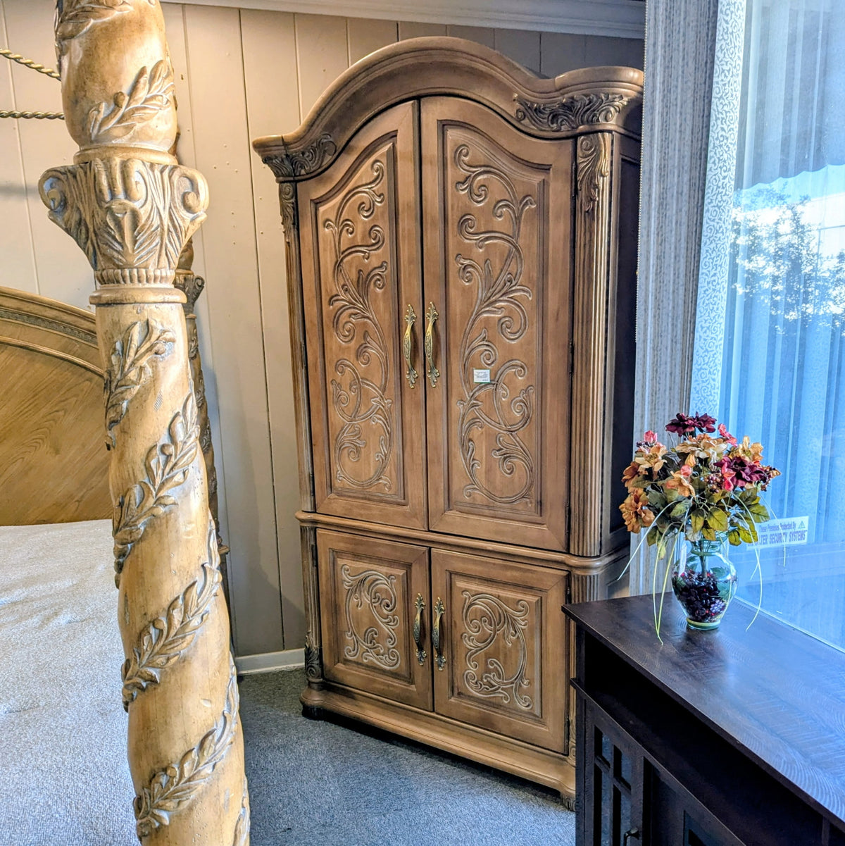 BERNHARDT BEDROOM SET