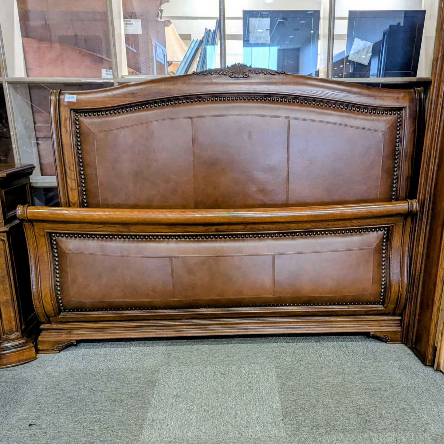 BEDROOM SET