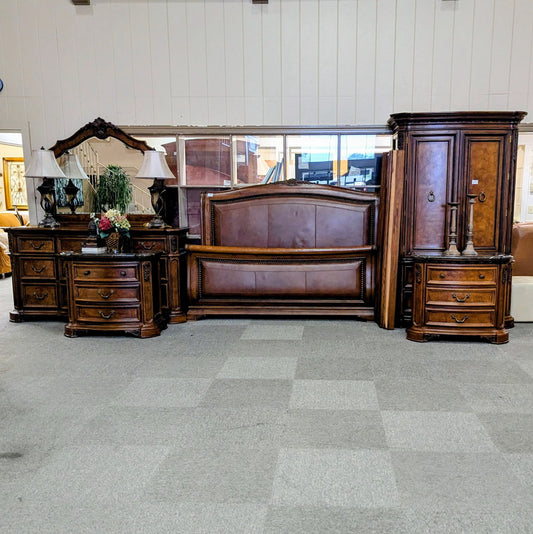 BEDROOM SET