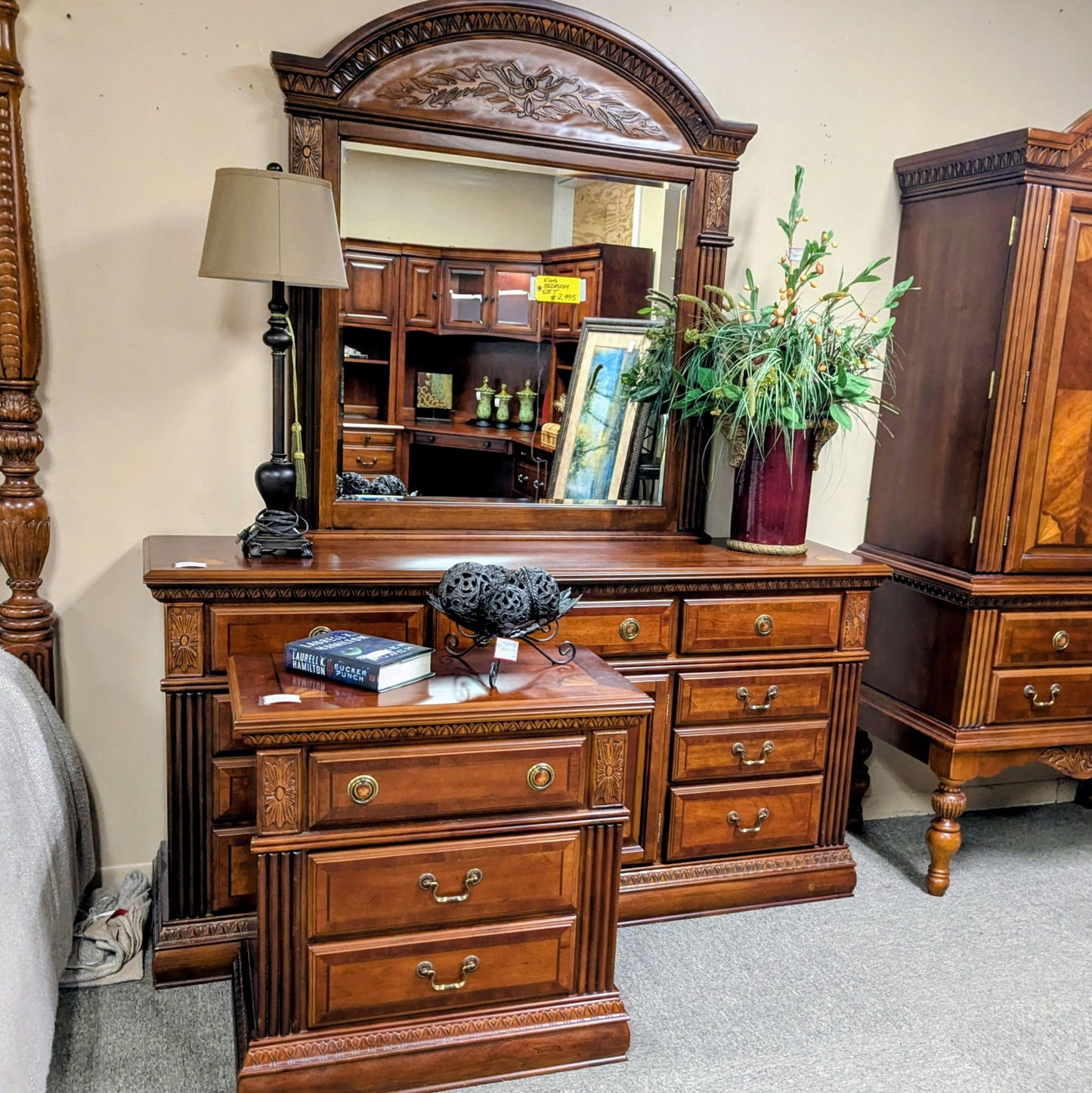 BEDROOM SET