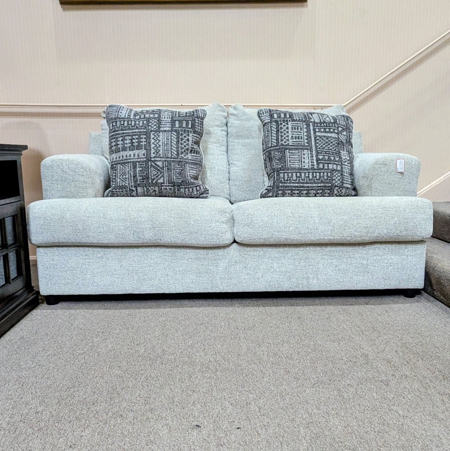 LOVESEAT