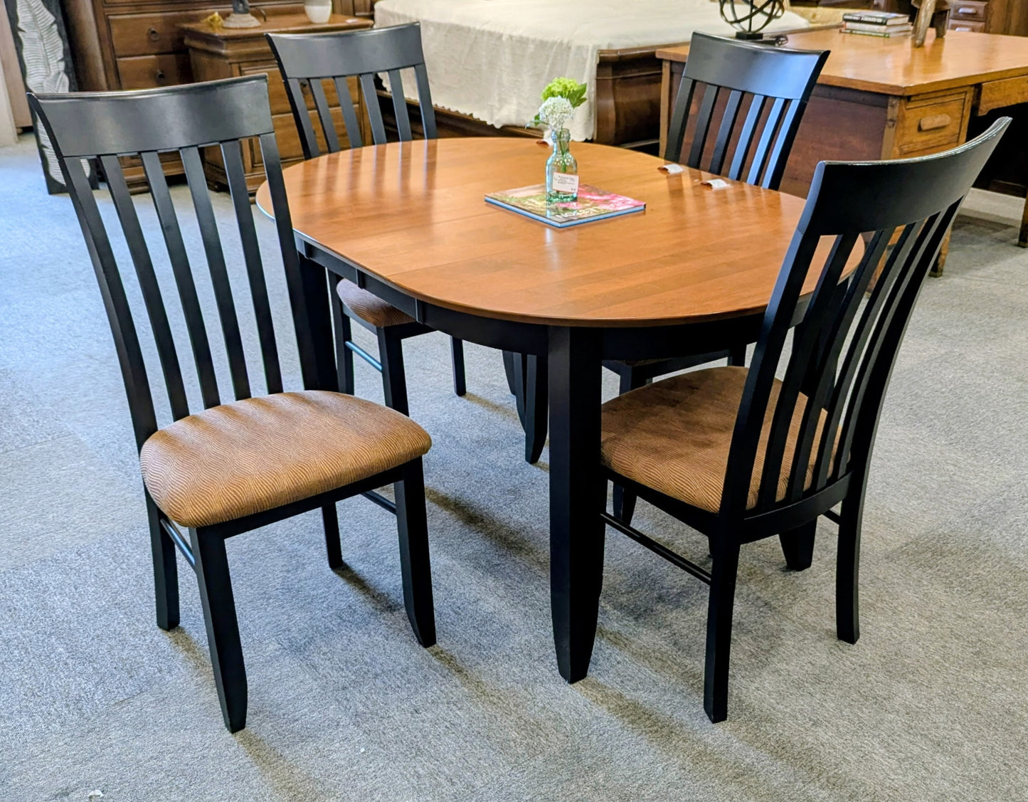 CANADEL DINING