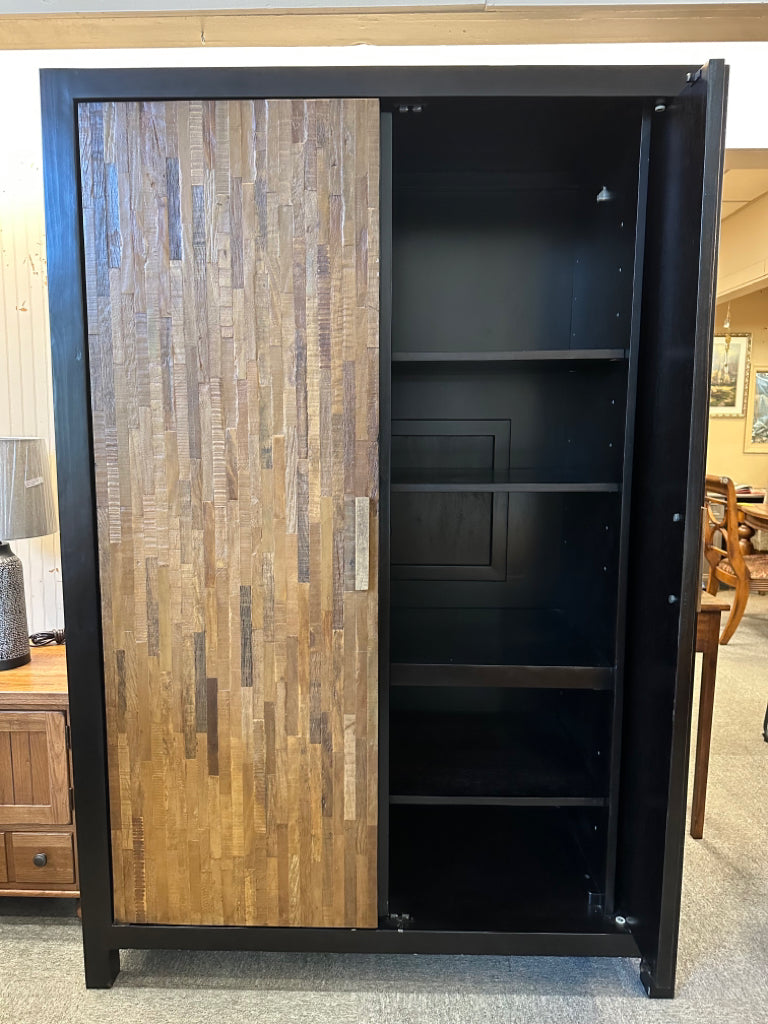 WARDROBE/ARMOIRE