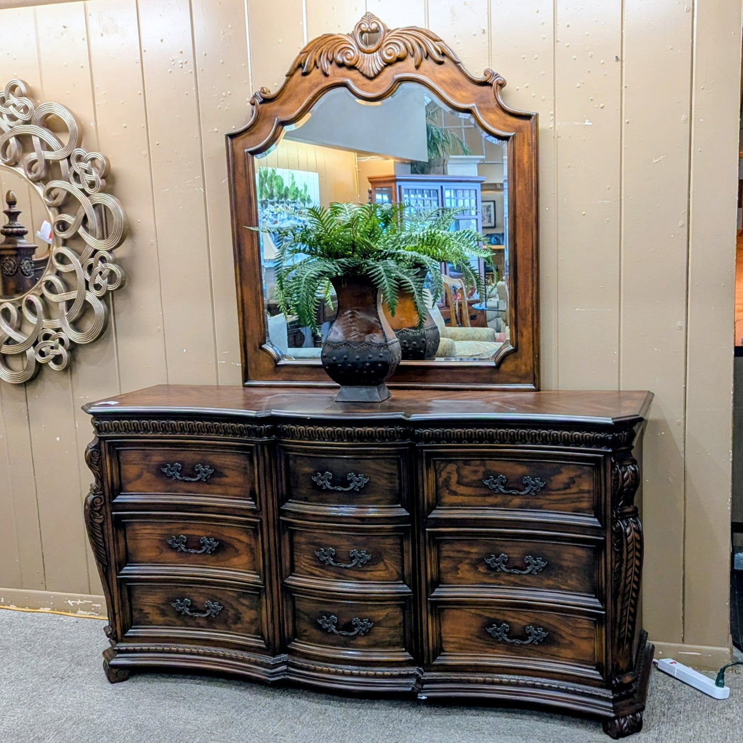BEDROOM SET