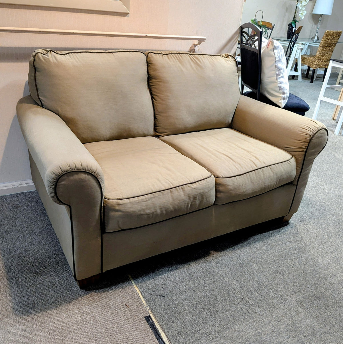 ASHLEY LOVESEAT