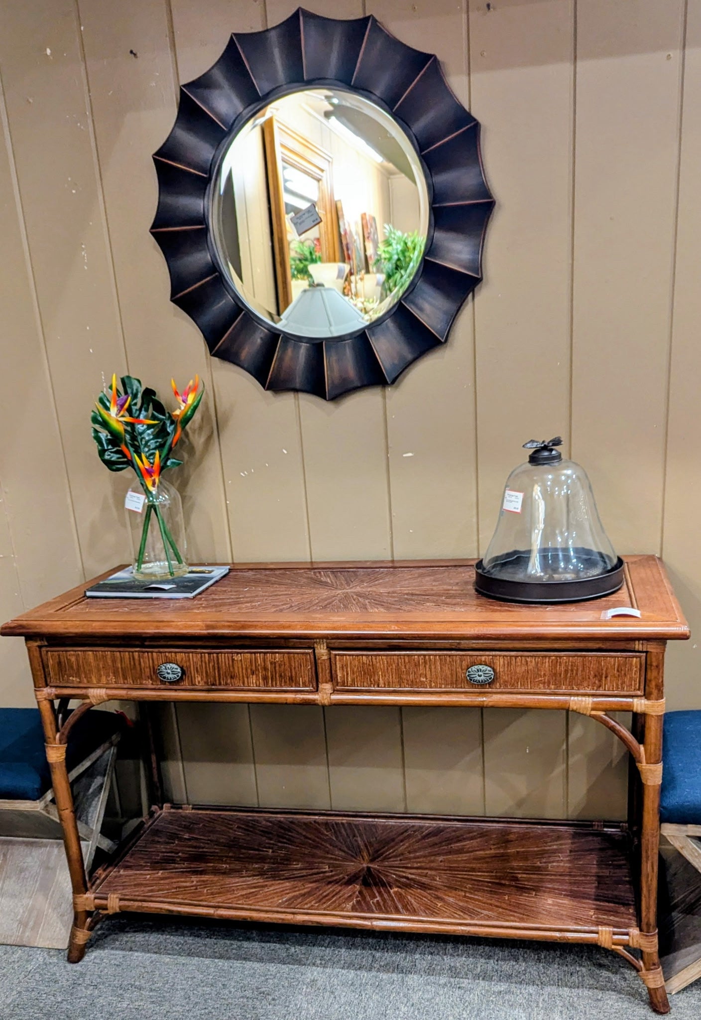 SOFA TABLE